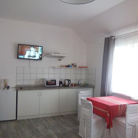 Guest House Na Golovatogo Boryspilʼ Екстериор снимка