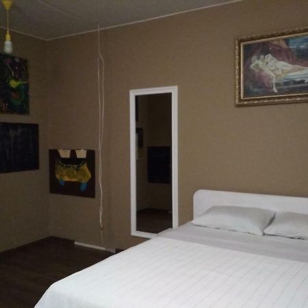 Guest House Na Golovatogo Boryspilʼ Екстериор снимка